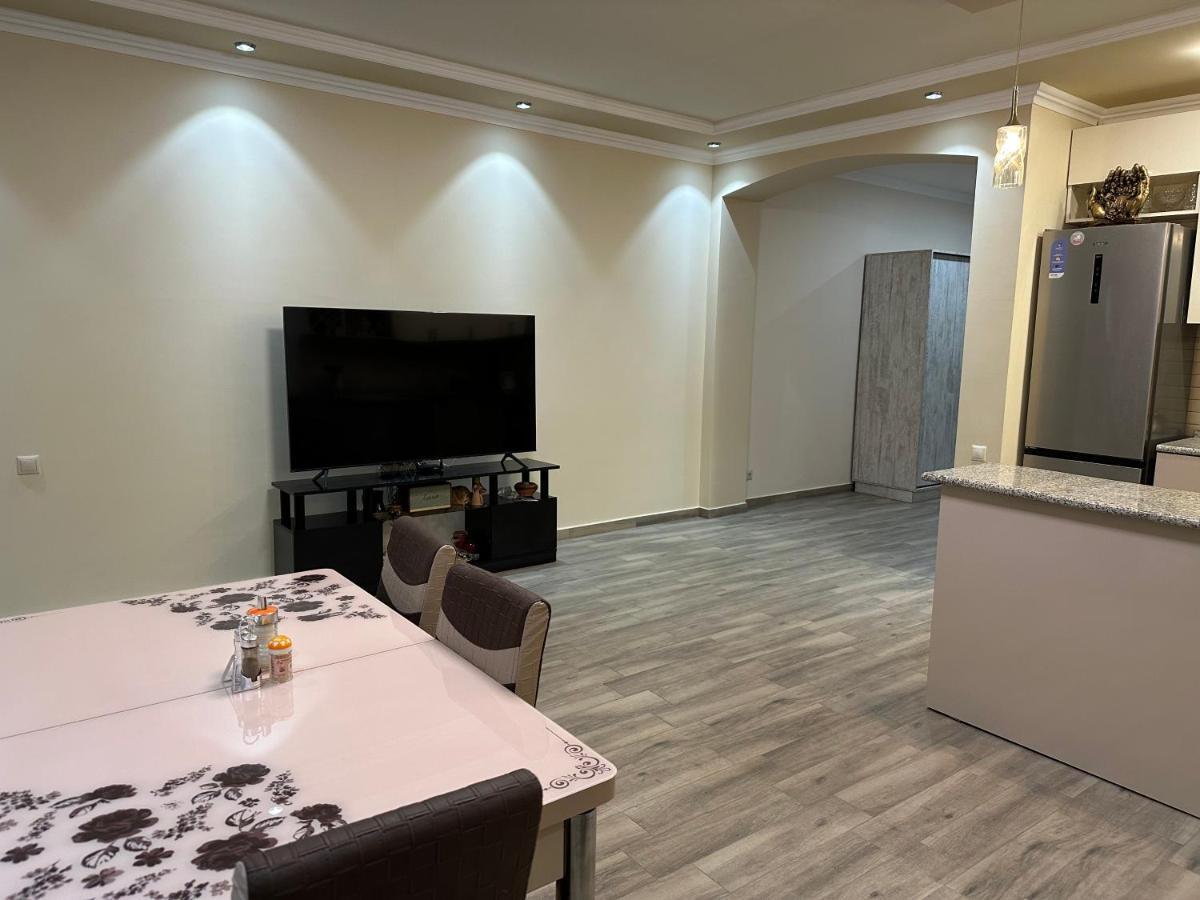 Vagharshapat Our House Bed & Breakfast エクステリア 写真